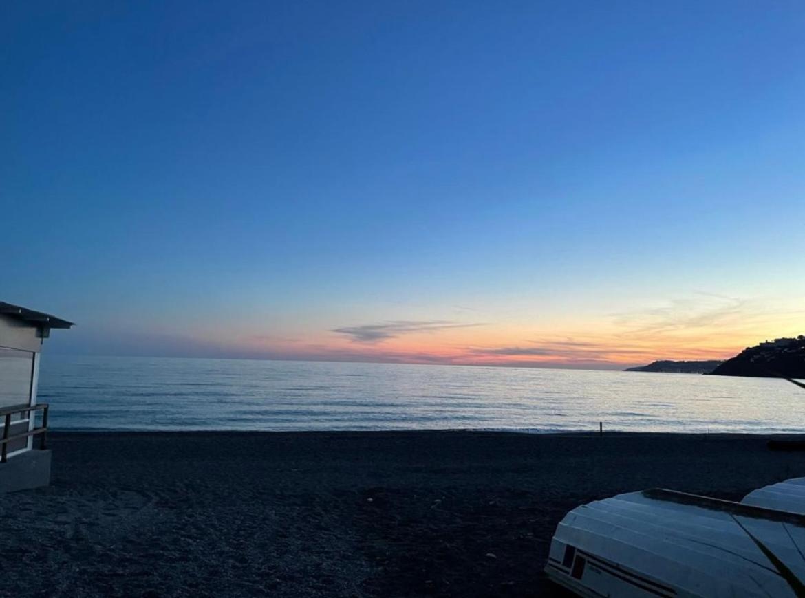 Apartamento Playa De La Guardia Salobreña Екстериор снимка